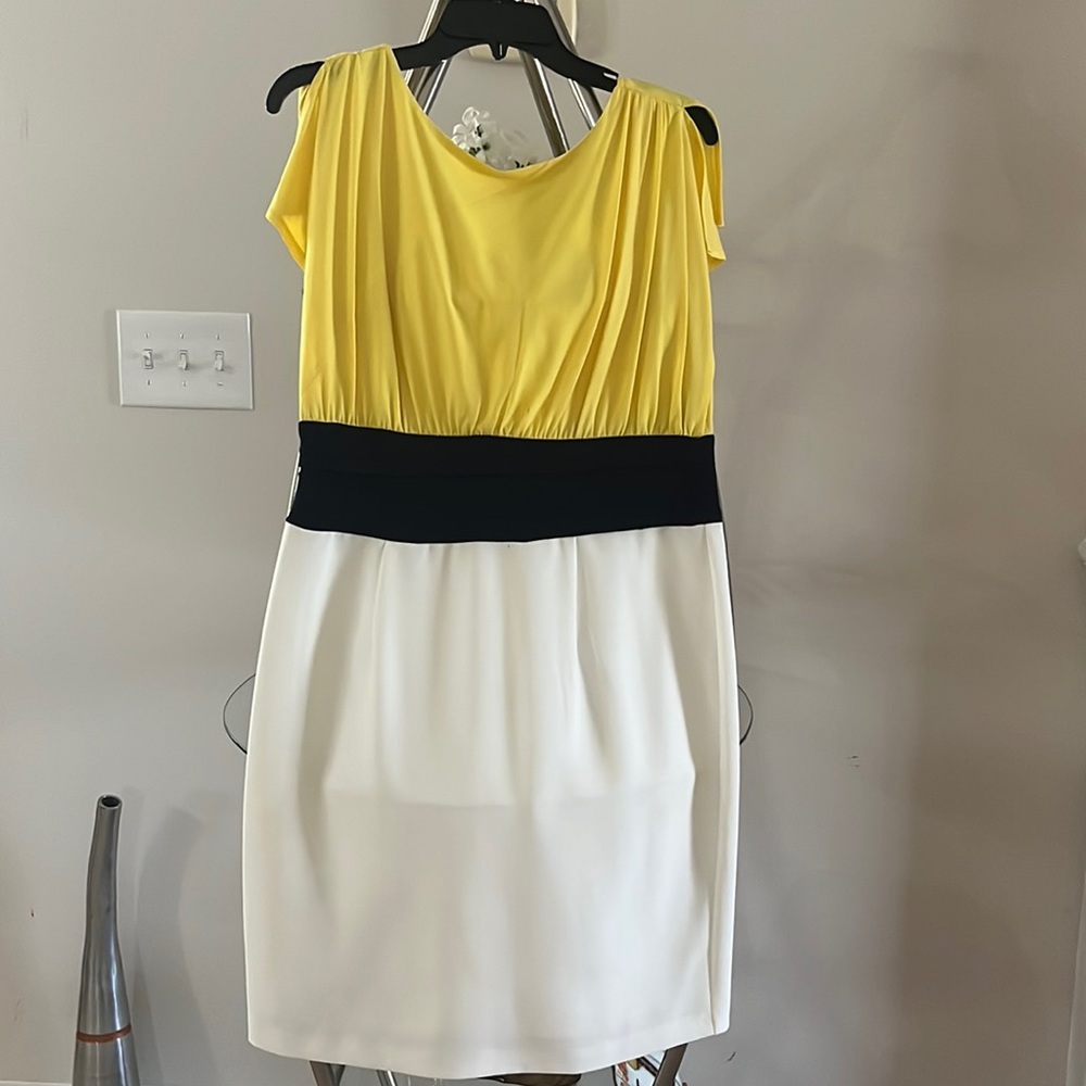 Yellow and off white Size8 Dress.